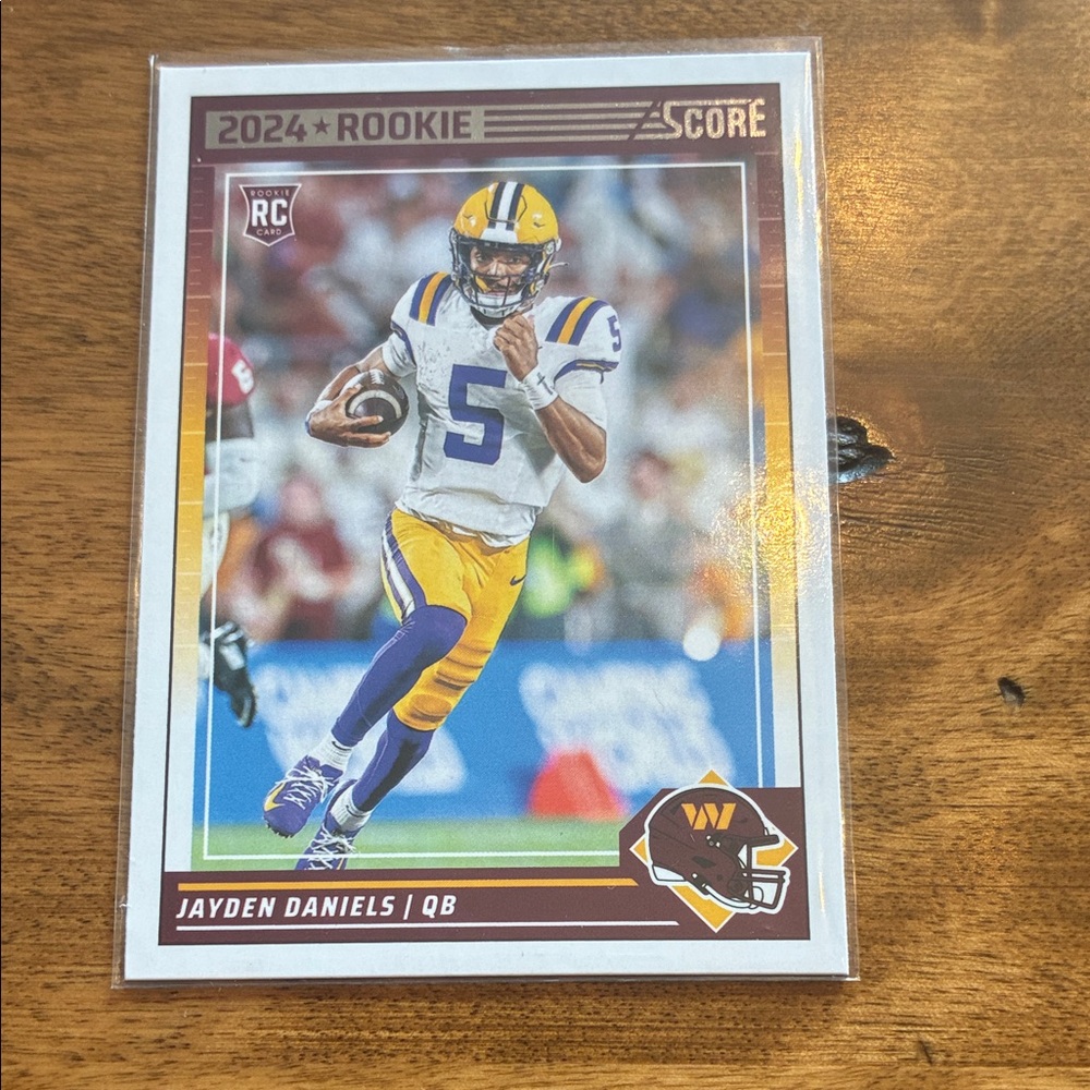 2024 Rookie Jayden Daniels panini score #302 base card